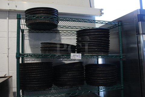ALL ONE MONEY! Lot of 46 Round Metal Baking Pans.