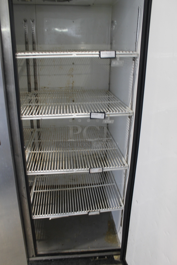 2015 True TG2R-2S Stainless Steel Commercial 2 Door Reach In Cooler w/ Poly Coated Racks on Commercial Casters. Tested and Powers On But Does Not Get Cold - Image 5 of 7