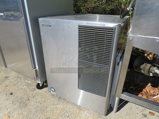 One WORKING Hoshizaki Ice Maker. Model# KM-901MAH. 208-230 Volt. 1 Phase. 30.5X28.5X37.5. $6640.00 - Image 2 of 2