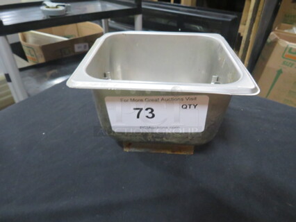 One 1/6 Size 4 Inch Hotel/Butter Roller Pan.