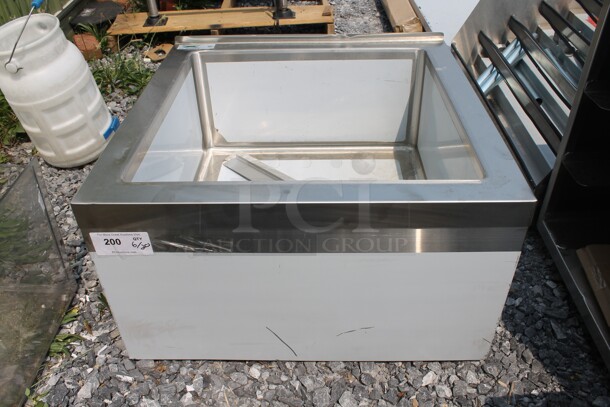 BRAND NEW SCRATCH AND DENT! Regency 600SM242412 Commercial Stainless Steel Underbar Ice Bin. - Item #1059254