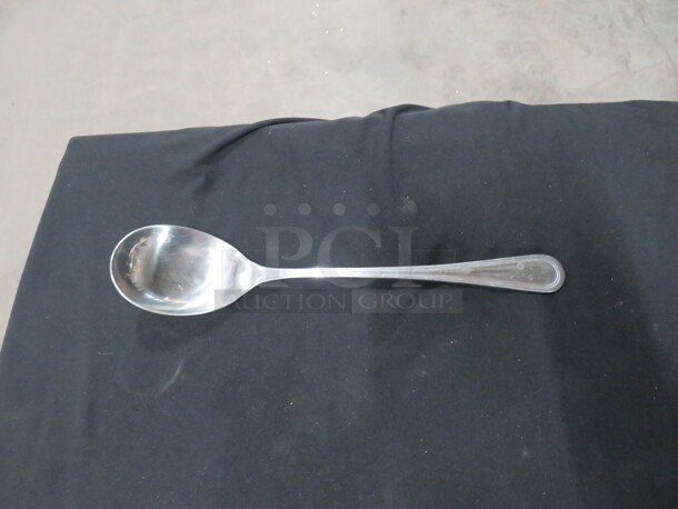 11.5 Inch Stainless Steel Serving Spoon. 4XBID - Image 1 of 1