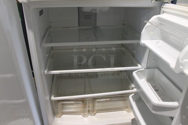 Maytag M1TXEGMYW01 Metal Cooler Freezer Combo. 115 Volts, 1 Phase. Tested and Powers On But Does Not Get Cold - Image 5 of 7