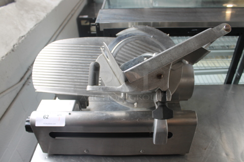 Globe 3500 Stainless Steel Commercial Countertop Automatic Meat Slicer. 115 Volts, 1 Phase. Tested and Working!
