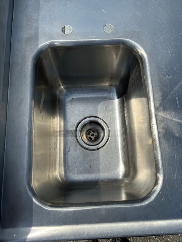 Stainless Steel Commercial Counter w/ Bay, Back and Side Splash and Under Shelves. 36x32x38. Bay 10x14x9 - Image 4 of 4