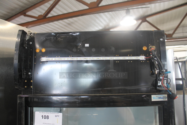 BRAND NEW SCRATCH AND DENT! KoolMore MDR-1GD-131C Commercial Single Door Merchandiser Cooler With Polycoated Shelves, Black. 115V. Tested and Working! - Image 6 of 6