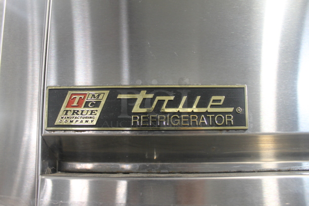 2012 True TG2R-2S Stainless Steel Commercial 2 Door Reach In Cooler w/ Poly Coated Racks on Commercial Casters. 115 Volts, 1 Phase. Tested and Working! - Image 2 of 9