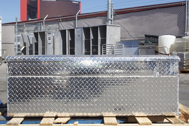 RDS 72745 91 Gallon Auxiliary Fuel Tank & Toolbox Combo Bright Aluminum  - Image 5 of 9