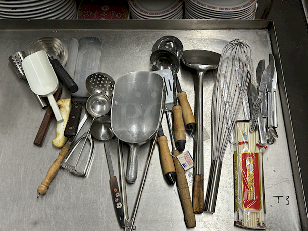 ALL-FOR-ONE! Various Smallwares.  - Image 1 of 1