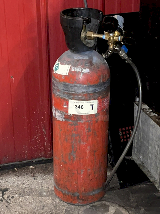 Carbon Dioxide Beverage/Food Grade Tank, Red.  - Image 1 of 1