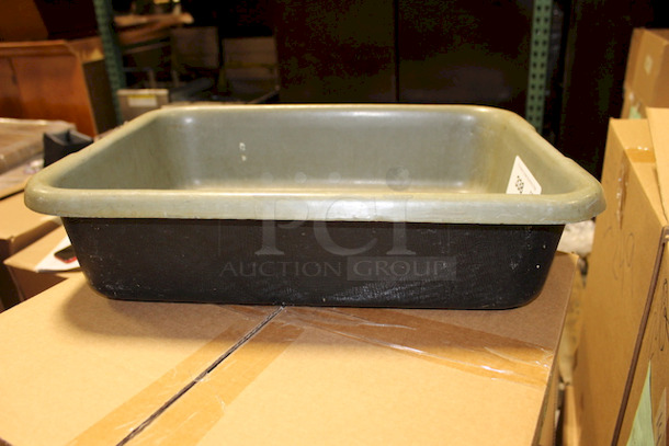 SET OF 10! UniRoyal Royalite 20" x 15" x 7" Polypropylene Bus Tub, Bus Boxes. 5x Your Bid. - Image 3 of 4