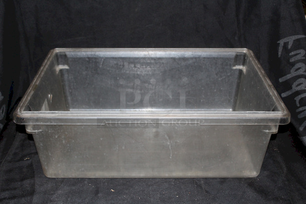 Cambro 18269CW135 Camwear 26" x 18" x 9" Clear Polycarbonate Food Storage Box - Image 1 of 4