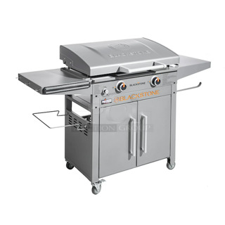 Blackstone Pro Series 28" 2 Burner Griddle With Hood. 30,000 BTU. Propane