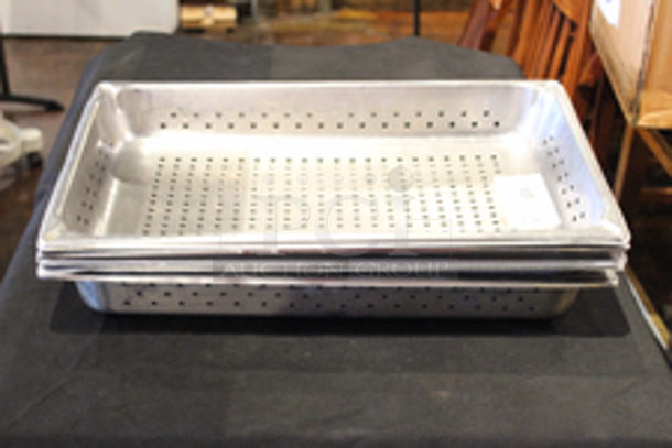 Holy Haberdashery! 4” Deep Perforated Steam Pans, Stainless Steel
21x12x2-1/2
5x Your Bid - Image 4 of 5