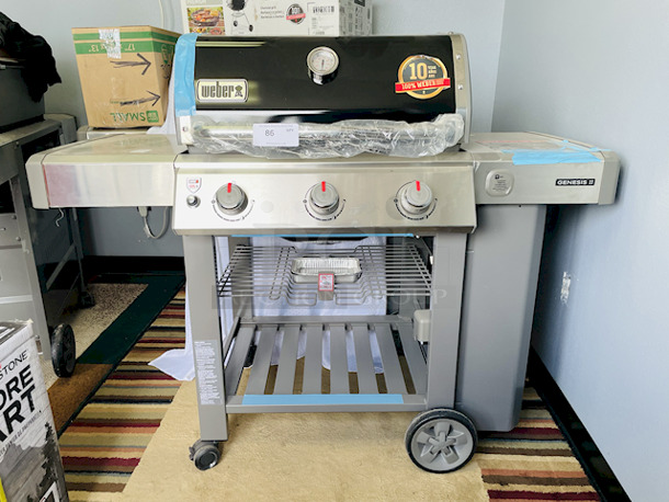 Weber Genesis II E-310 3 Burner Liquid Propane Grill, Black. iGrill 3 compatible - App Connected Thermometer (not Included), Porcelain-Enameled Cast-Iron Cooking Grates, 669 Square Inch Cooking Area - Image 9 of 12