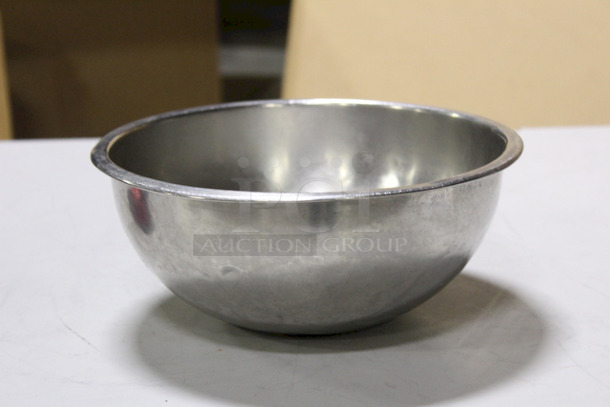 GRADUATED! Stainless Steel Mixing Bowl, 10x4