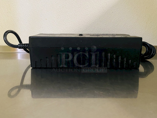 AWESOME! Tripp Lite INTERNET550U
550VA 300W Standby UPS - 10 NEMA 5-15R Outlets, 120V, 50/60 Hz, USB, 5-15P Plug, Desktop/Wall Mount.

Condition: Great - Image 2 of 6