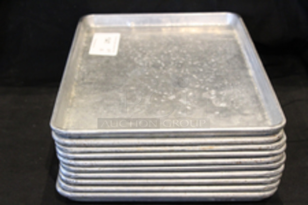 Vollrath 5303 1/2 Half Size Bun / Sheet Pan - 18" x 13" x 1", 18 gauge Aluminum, Natural Finish
10x Your Bid
 - Image 4 of 4