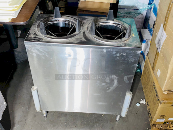 BEAUTIFUL! Lakeside 5210 Stainless Steel Enclosed Two Stack Non-Heated Plate Dispenser for 9 1/4" to 10 1/8" Plates

Overall Dimensions:
Length: 32"
Width: 18 1/2"
Height: 39 7/8" - Image 2 of 5