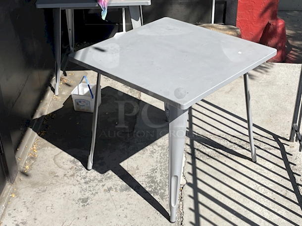 Outdoor 4 Seater Metal Table, Gray. - Image 4 of 7