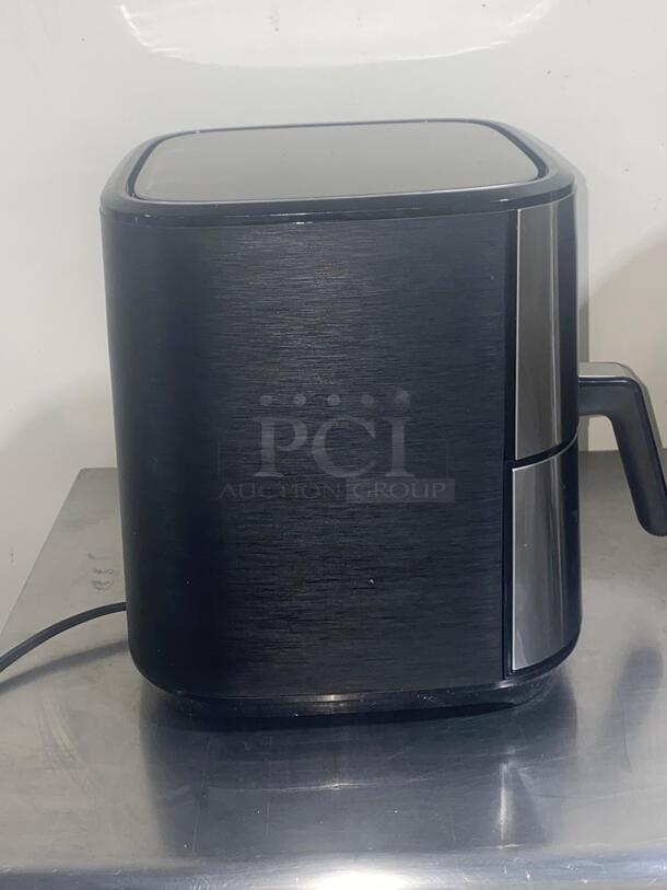 Insignia 5qt Air Fryer - Image 5 of 6