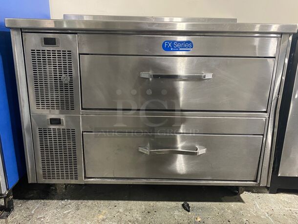 Randell One-Section Fx Series Flexible Refrigerator or Freezer Work Table

 - Image 1 of 5