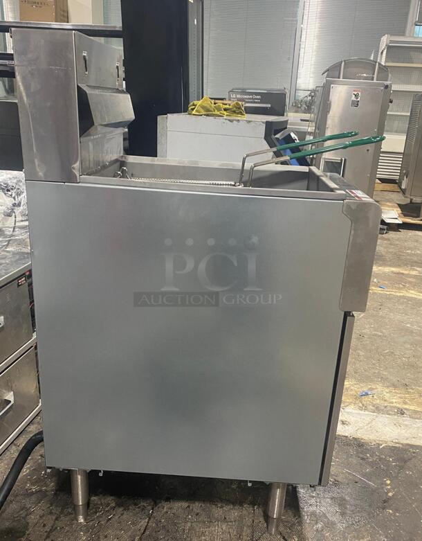 Cookline CF-40E-208-1 40 lb. Electric Floor Deep Fryer, 208V 
 - Image 2 of 5