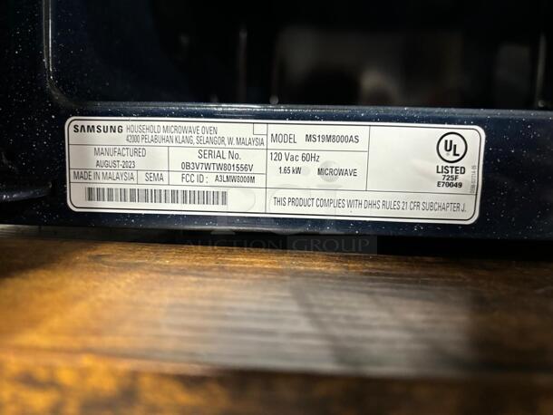 Samsung 24 Inch Wide 1.9 cu. ft. 950 Watt Free Standing Microwave with Sensor Cook - Image 2 of 6