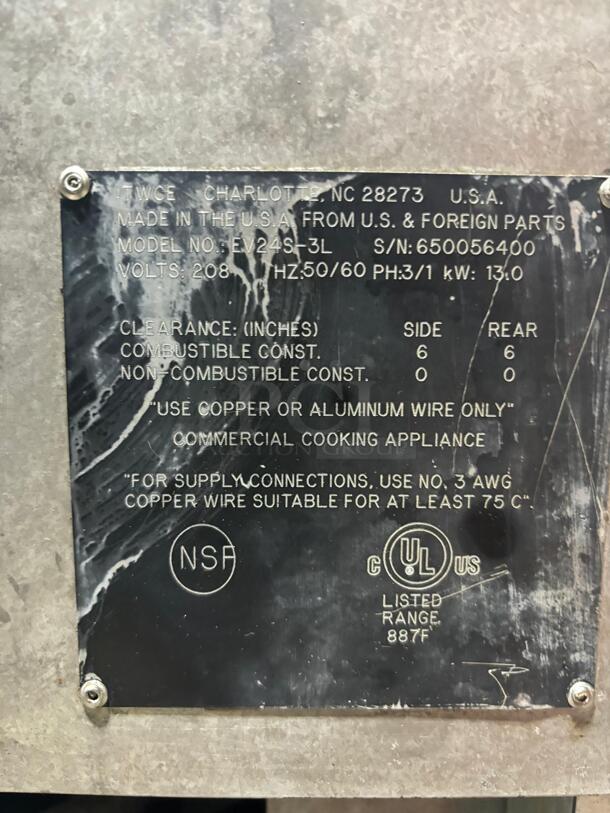 Vulcan Electric Restaurant Range, 4 French Plate, Standard Oven
 - Image 5 of 5