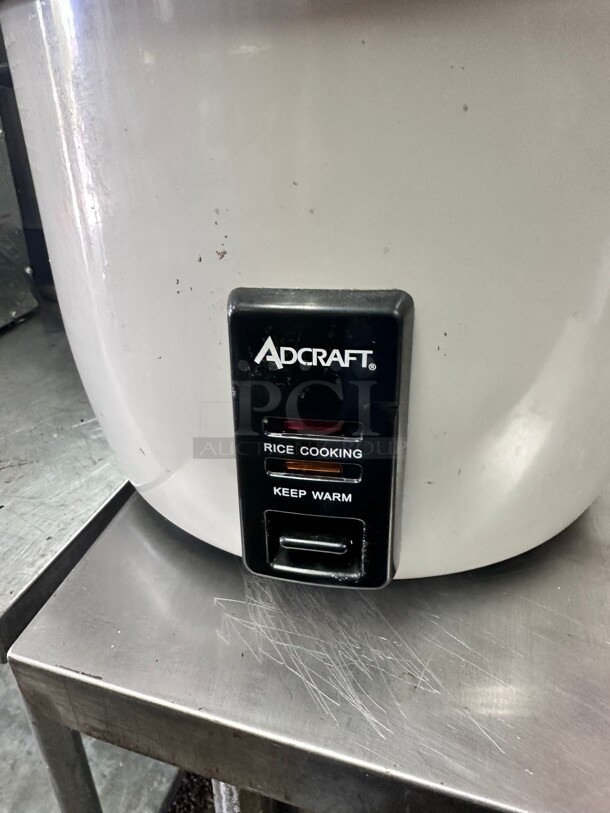 Excellent Condition Adcraft RC-E30 Rice Cooker w/ 30 Cup Capacity 115 Volt  - Image 6 of 9