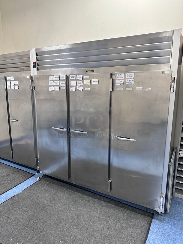 Late Model! Traulsen G31010 77 inch G Series Solid Door Reach-In Freezer with Left / Right / Right Hinged Doors 115 Volt Tested and Working! - Image 4 of 7