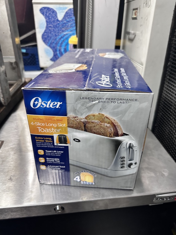 New Oster TSSTTRJB30R 4-Slice Long Slot Toaster Sliver  - Image 4 of 7