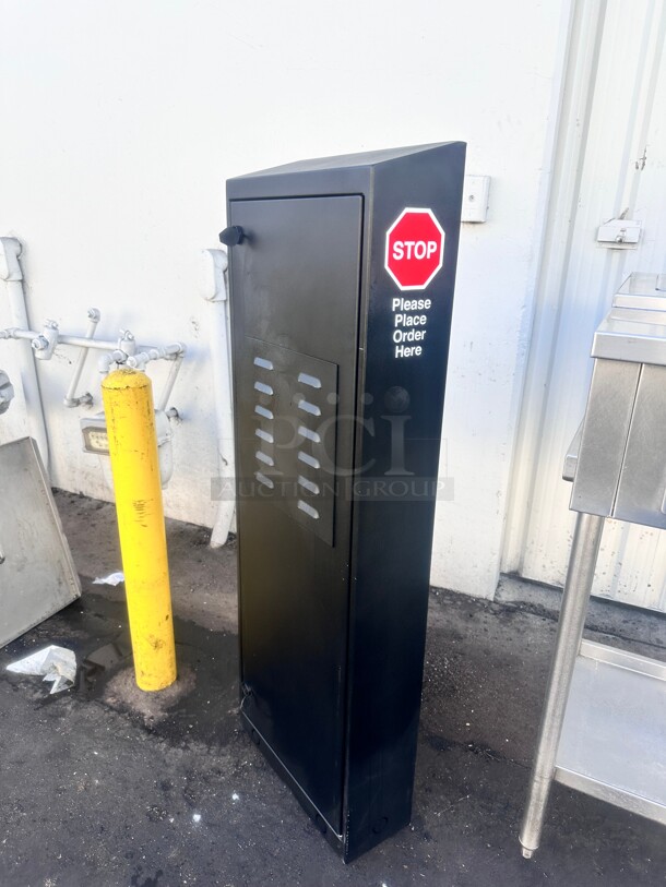 Drive-Thru CE Speaker Post - Black
Speakers/Mics No Electronic - Image 5 of 8