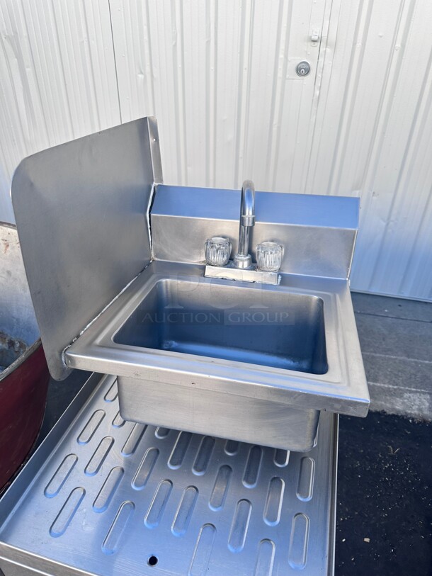 Commercial 16 inch Stainless Steel Hand Sink with Side Splash Guard NSF