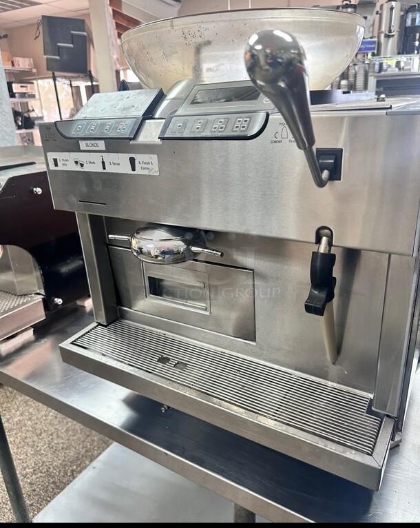 Mastrena CS1 Starbucks Expresso Machine 220 Volt 1 Phase Working - Image 8 of 8