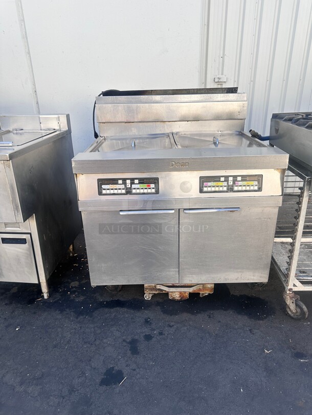 Late Model Frymaster SCFHD260G Gas Fryer - (2) 80 lb Vats, Floor Model, Natural Gas With Filtration System Working  - Image 5 of 9