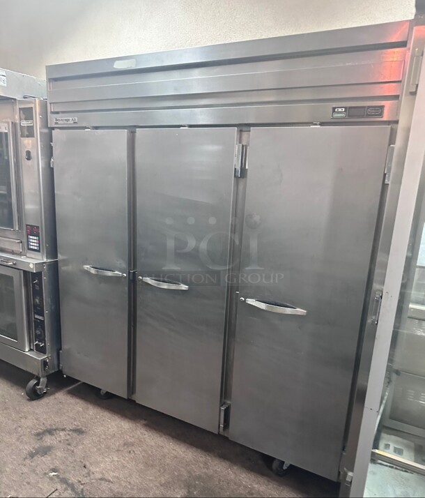 Certified Working Beverage Air Three Door Refrigerator 115 Volt - Image 4 of 7
