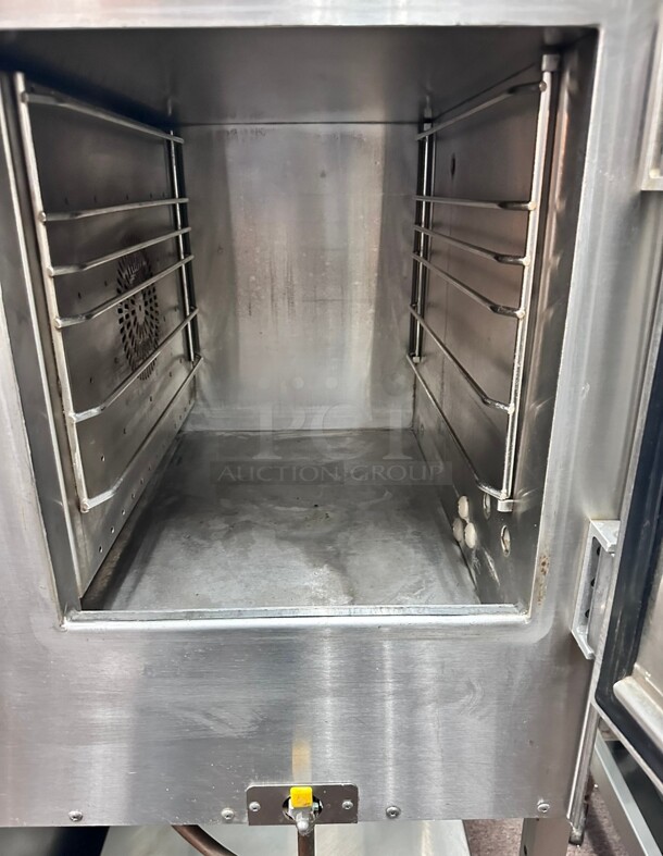 Late Model Groen Intek XSG 5 Pan Gas Boilerless Convection Steamer Working  - Image 6 of 9
