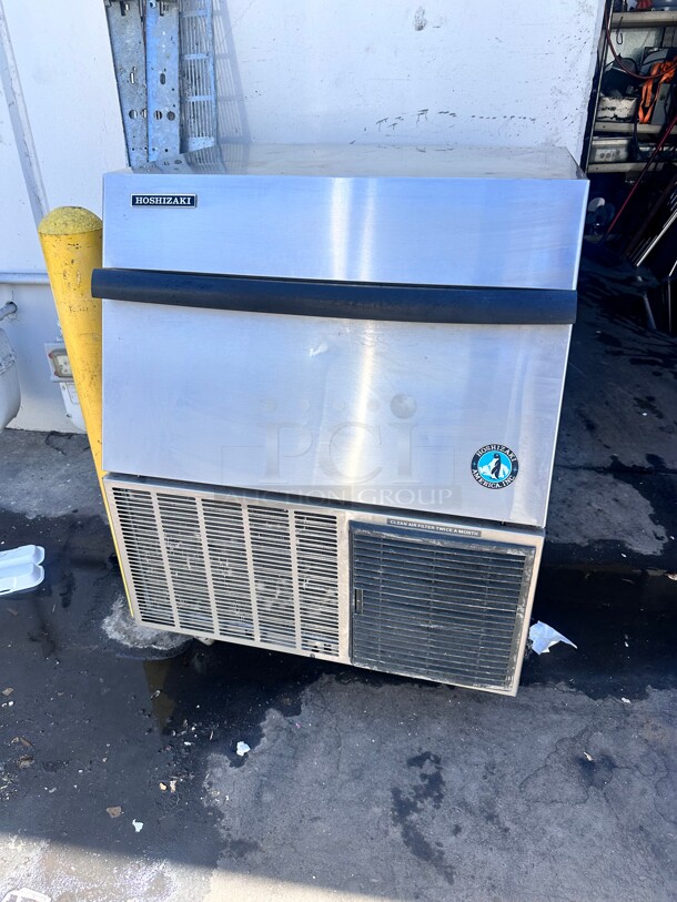 Hoshizaki KM-255BAH 250 lb Crescent Cube Ice Machine w/ Bin Air Cooled, 115v Working - Image 6 of 9