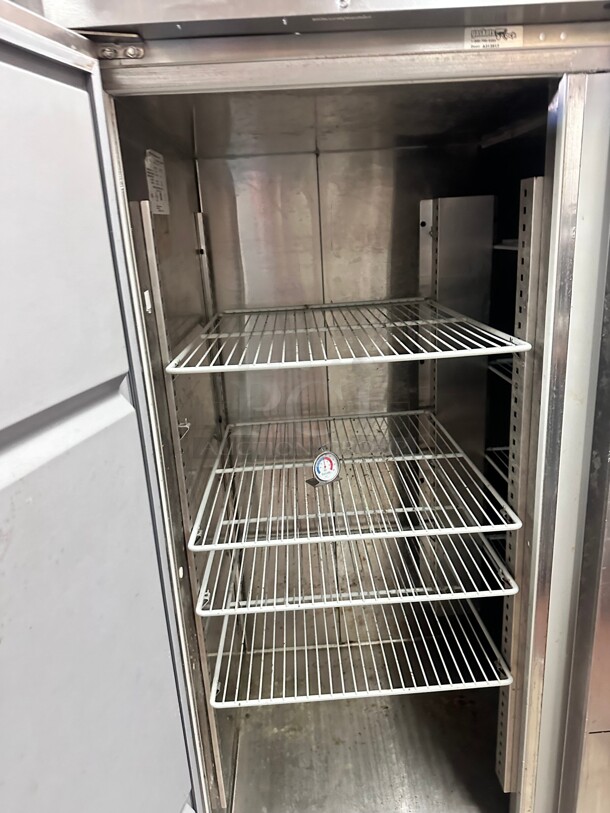 Delfield CSR3P-S 83" Three Section Reach In Refrigerator Solid Doors, 115v Working - Image 7 of 8