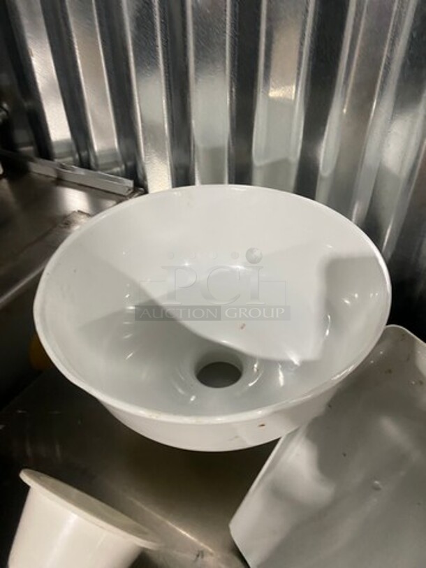 ALL ONE MONEY! Grinder Accessories! - Image 2 of 5