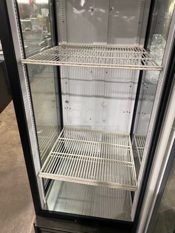 True Commercial Single Door Reach In Cooler Merchandiser! With Glass On Both Sides! View Through Door! With Poly Coated Racks! Model: GEM23 SN: 14651168 115V 1 Phase - Image 5 of 9