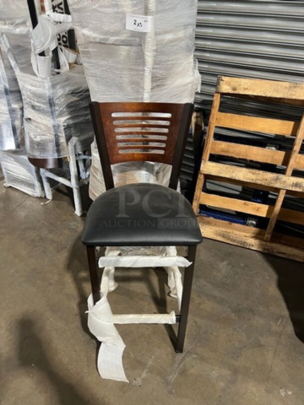 BRAND NEW! Cushioned Bar Height Chairs! With Metal Bronze Finish Frame! With Footrest! 3x Your Bid!