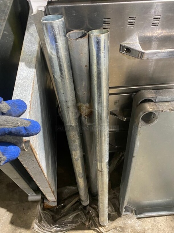 All Stainless Steel Work/prep Table! - Image 3 of 10