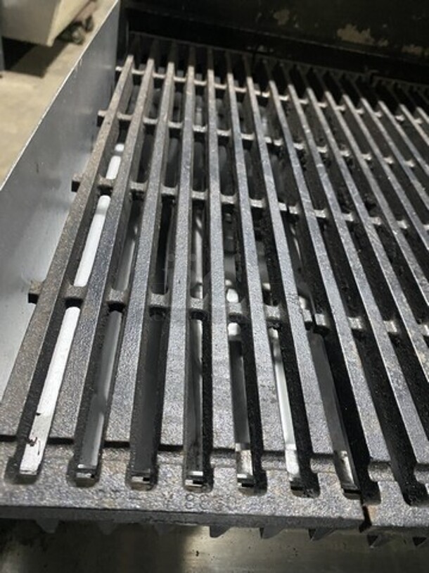 Sweet! Star 24 Inch Heavy Duty Natural Gas Powered Counter Top Char Grill! Model 6024CBC Serial 6L242690! On Legs!  - Image 6 of 9