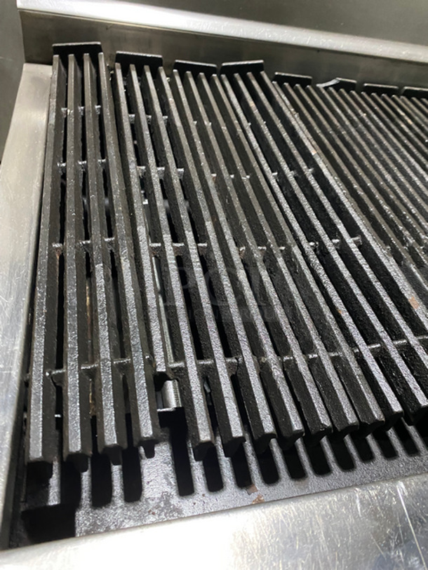 WOW! Jade Range Natural Gas Powered Char Broiler Grill! With Underneath Shelf Storage! With Raised Back Splash! All Stainless Steel! On Casters! - Image 6 of 9