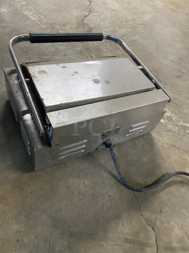 Commercial Countertop Panini/Sandwich Supremo Grill! All Stainless Steel! Press With Flat Surface! - Image 4 of 8