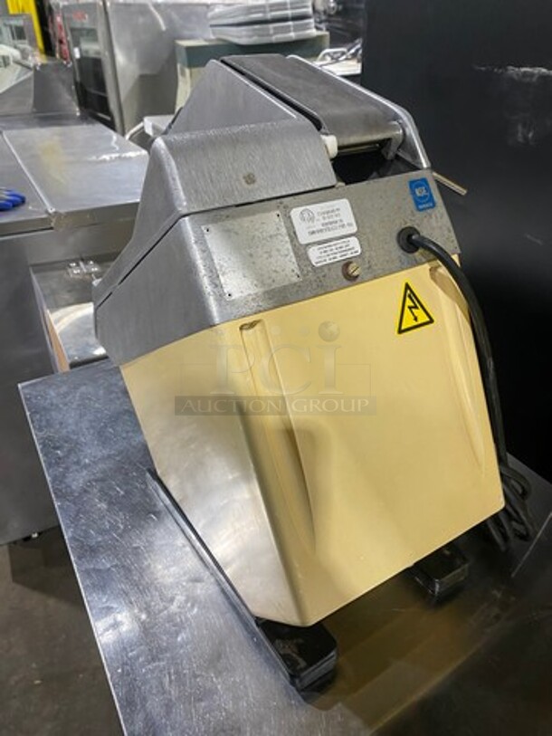 Dito Dean Commercial Countertop Food Processor/Chopper Machine! All Stainless Steel! Model: TR22 SN: 27639 115V 1 Phase - Image 4 of 8