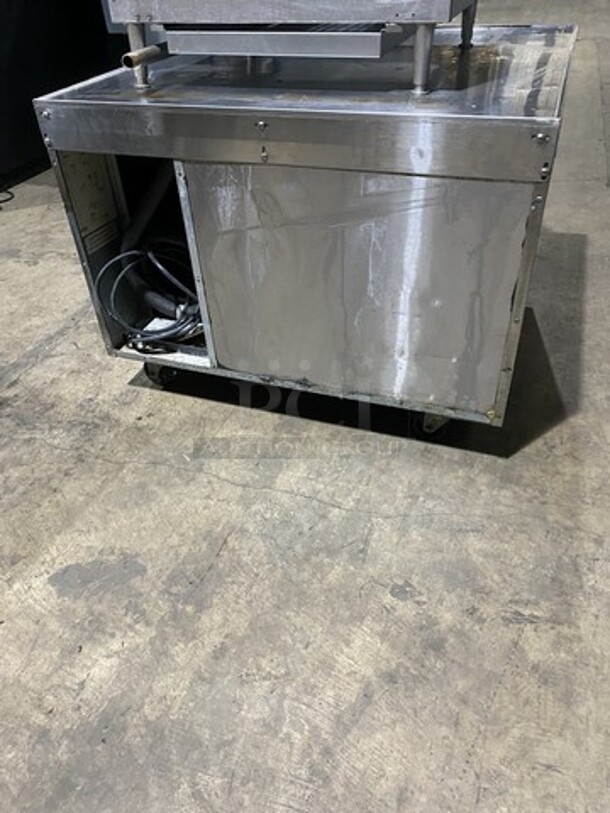 Continental All Stainless Steel Refrigerated 2 Drawer Chef Base! 115V 1 Phase! On Commercial Casters! - Image 4 of 8
