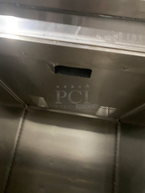 Victory Commercial Single Door Reach In Freezer! All Stainless Steel! - Image 6 of 8